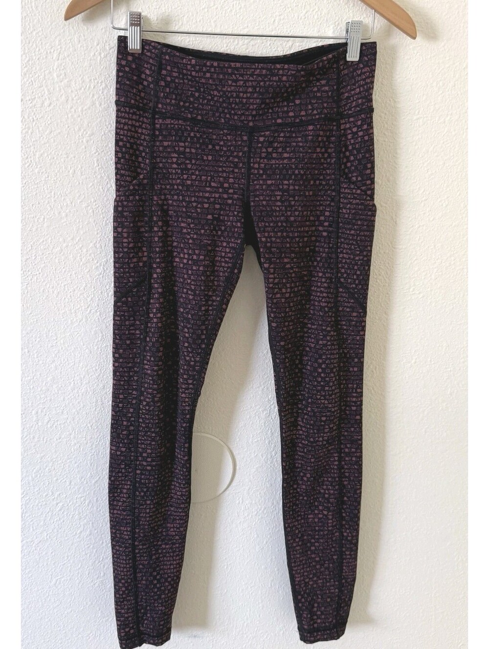 LULULEMON Speed Tight V Shatter Weave Dust Coral Plum Black Size 6 Side Pockets